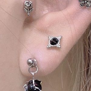 Meet your Posher, Izzy